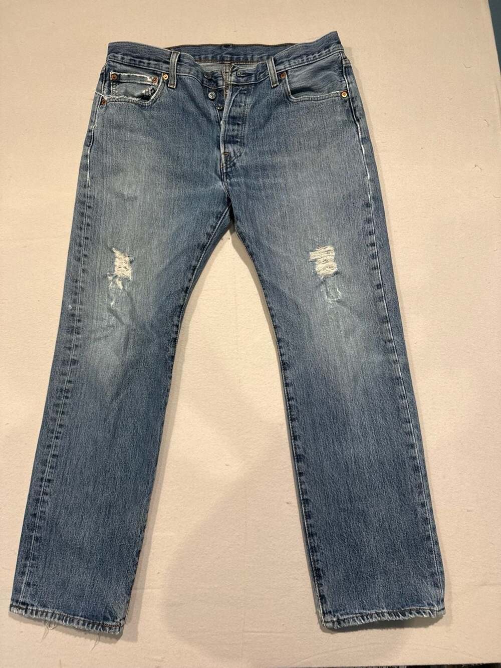 Levi's 501 Distressed Blue Jeans 33x30
